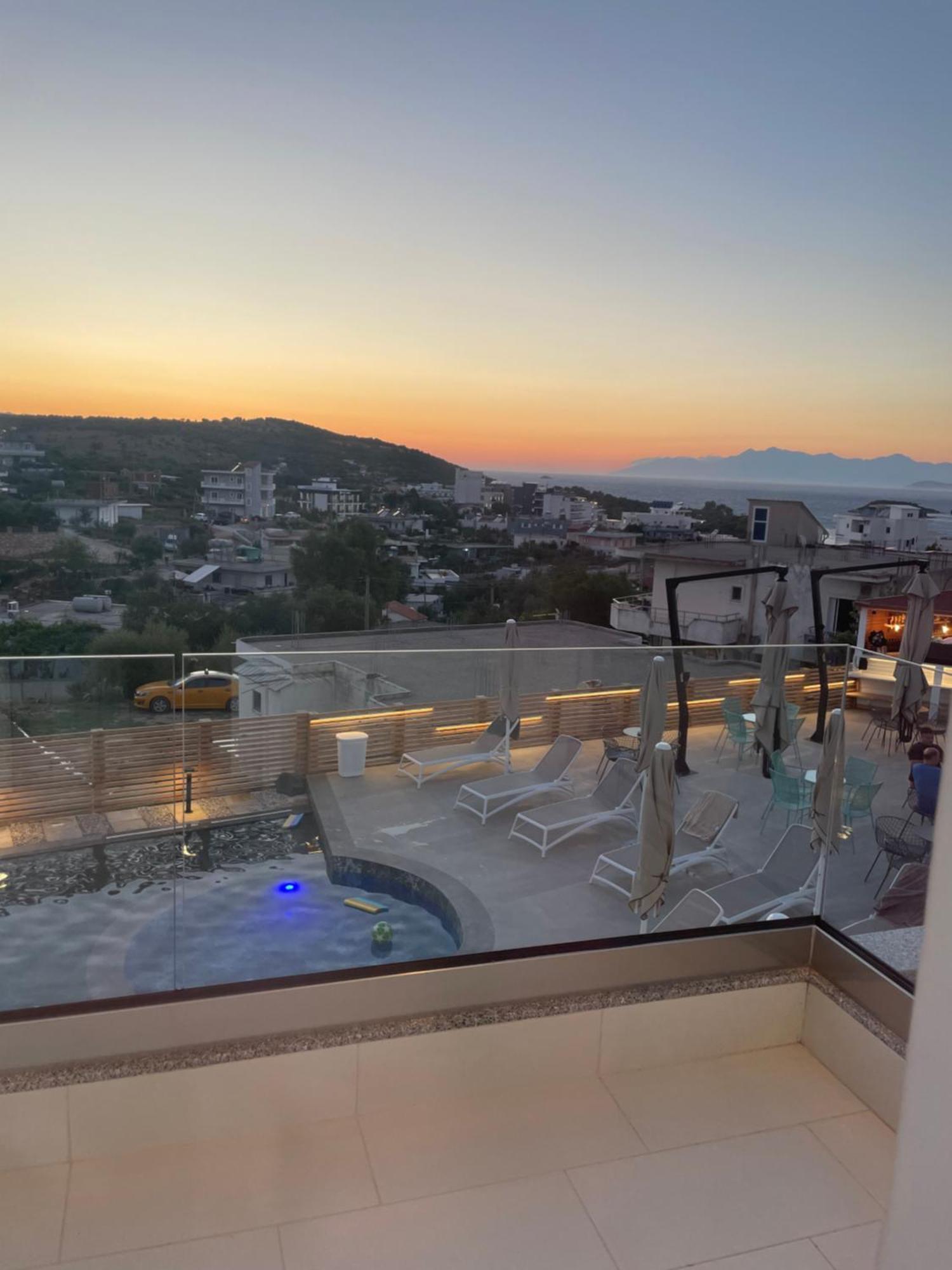 The View Hotel クサミル エクステリア 写真